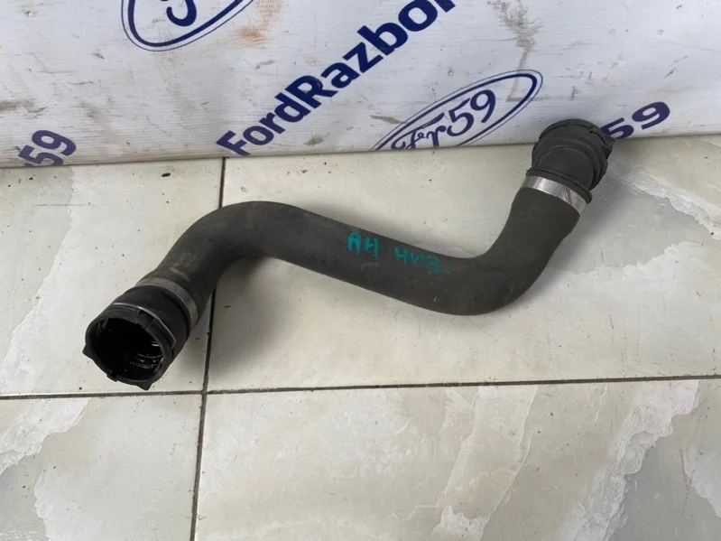 Патрубок радиатора нижний Bmw 3-Series 2005-2008 17127797258 E90, правый