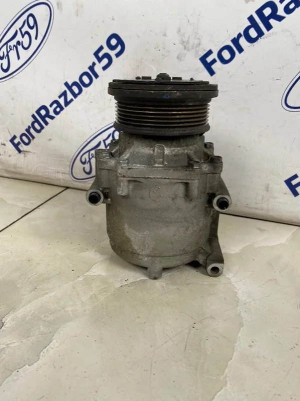 Компрессор кондиционера Ford Fiesta 2010 1763935 CB1 1.4 (SPJA)