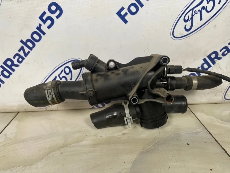 Фланец системы охлаждения Ford Mondeo 4 2007-2015 1373385 BD 2.0 TDCI