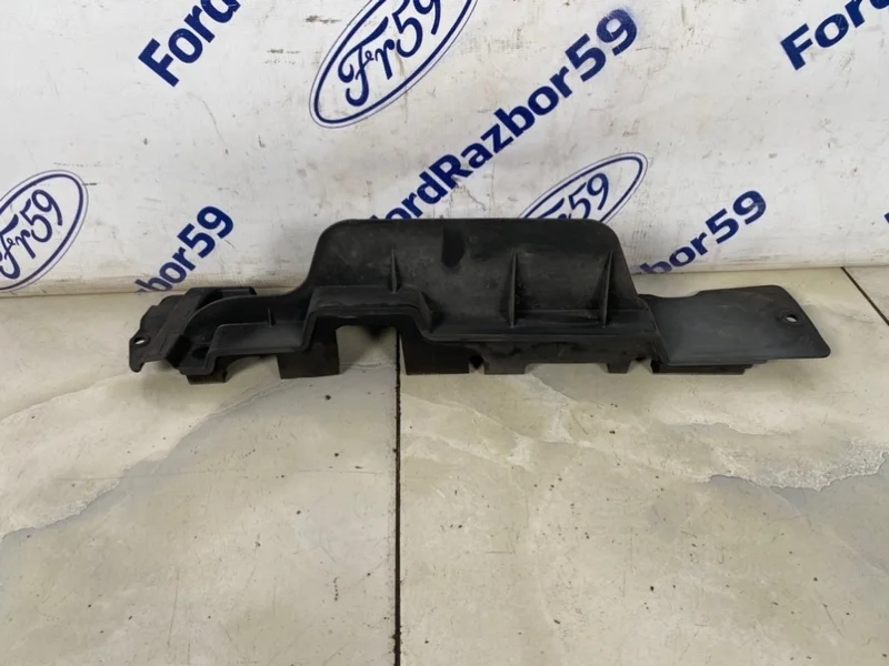 Дефлектор радиатора Hyundai Tucson 2004-2009 291362E000 JM, передний правый