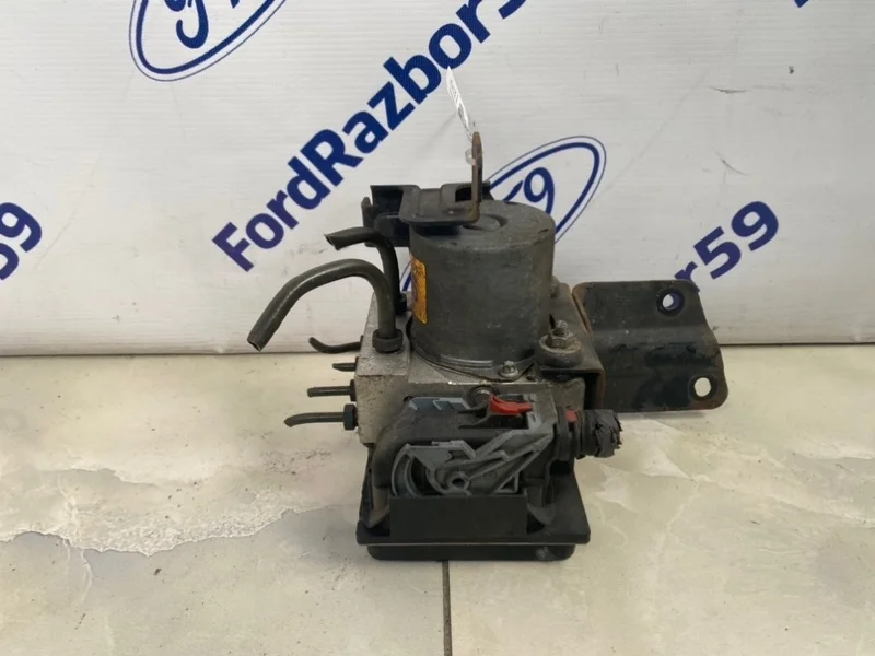 Блок ABS Hyundai Santa Fe 2010 589102B550 CM 2.2 (D4HB)