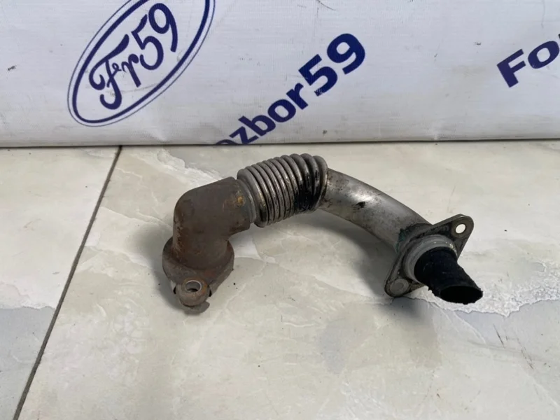 Трубка картерных газов Hyundai Santa Fe 2010 284912F010 CM 2.2 (D4HB)