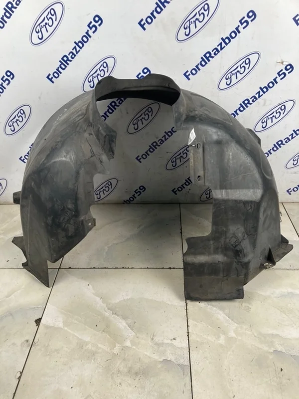 Подкрылок Ford Focus 3 2011 1719360 CB8 1.6 (PNDA), передний левый