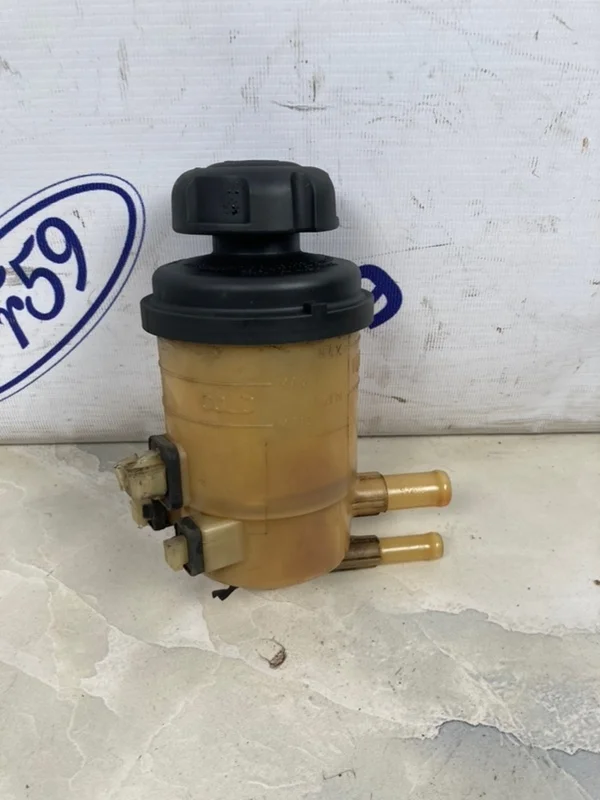 Бачок гидроусилителя Kia Sportage 2007 571502E000 JE 2.0 (G4GC)