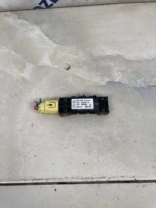 Датчик Airbag Kia Sportage 2007 959202E000 JE 2.0 (G4GC)