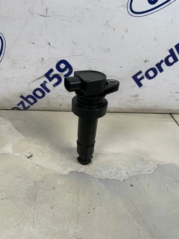 Катушка зажигания Kia Ceed 2009 273012B010 ED 1.4 (G4FA)