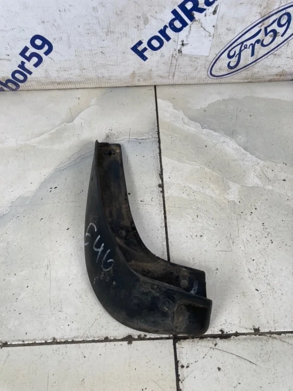 Брызговик Kia Ceed 2009 868311H000 ED 1.4 (G4FA), передний левый