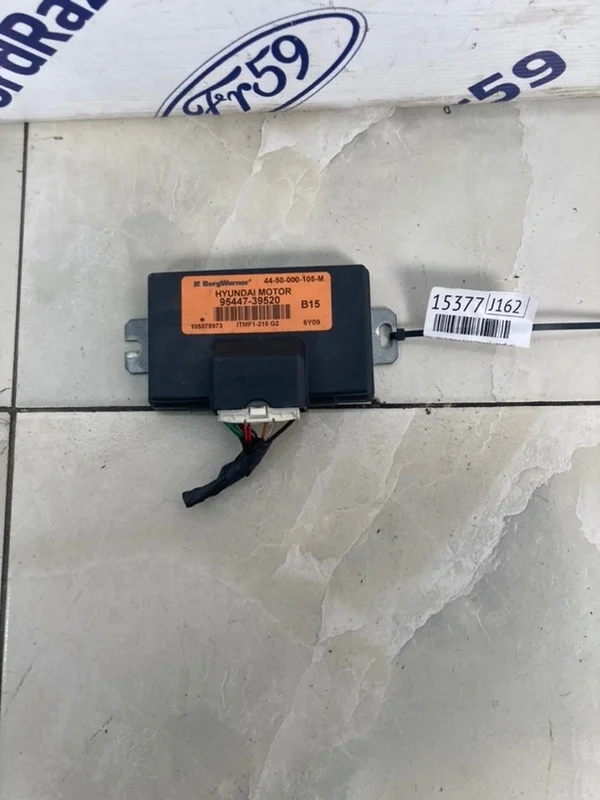 Блок управления раздаточной коробкой Hyundai Santa Fe 2008 9544739520 CM 2.2 (D4EB)