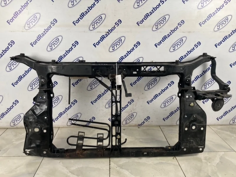 Панель передняя (телевизор) Hyundai Tucson 2008 641012E001 JM 2.0 (G4GC)