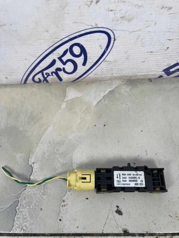 Датчик Airbag Hyundai Tucson 2008 959202E000 JM 2.0 (G4GC)