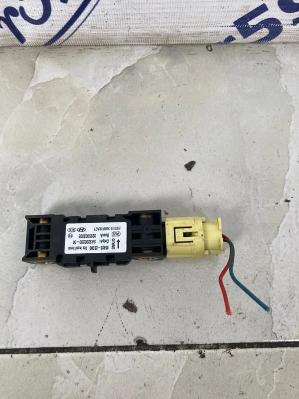 Датчик Airbag Hyundai Tucson 2008 959202E000 JM 2.0 (G4GC)