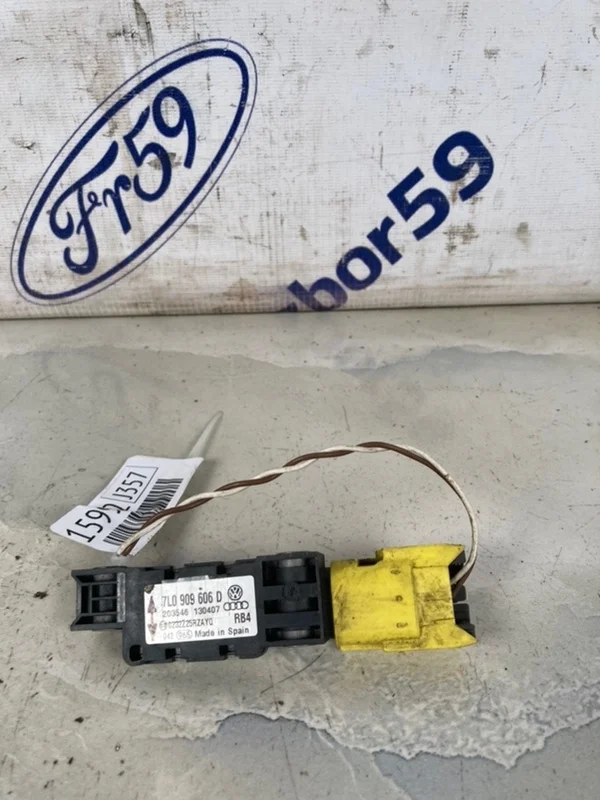 Датчик Airbag Volkswagen Touareg 2007 7L0909606B GP (7L7) 3.0 TDI (BKS)