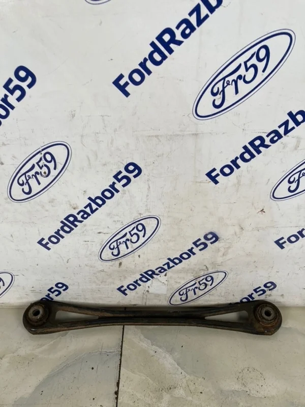 Рычаг задней подвески Volkswagen Touareg 2007 7L8501529A GP (7L7) 3.0 TDI (BKS)