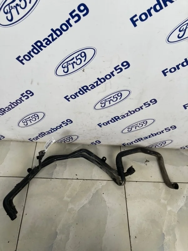 Патрубок системы охлаждения Volkswagen Touareg 2007 7L6121065AD GP (7L7) 3.0 TDI (BKS)