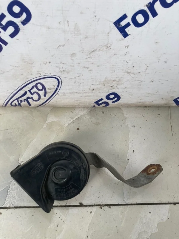 Сигнал звуковой Ford Fusion 2003 1369338 CBK