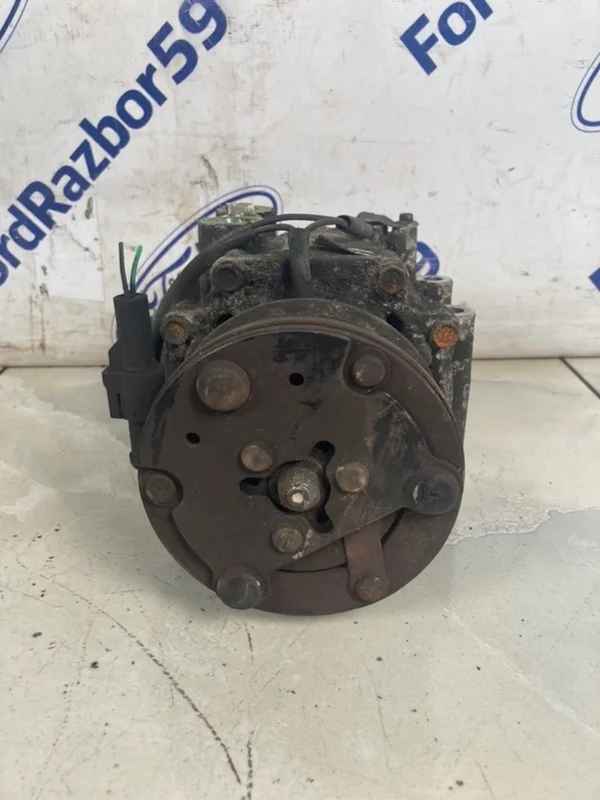 Компрессор кондиционера Ford Mondeo 3 2005 1710586 B4Y 1.8 (CHBA)