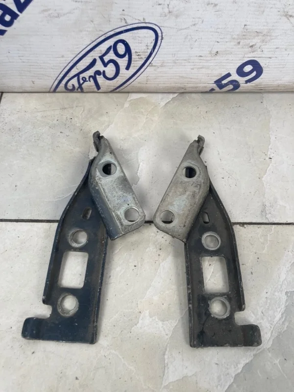 Петля капота Ford Fusion 2002-2012 1148938 CBK