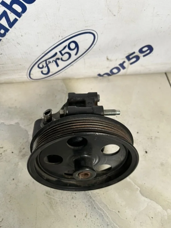 Насос ГУР Ford Mondeo 3 2001 1506930 B4Y 1.8 (CHBA)