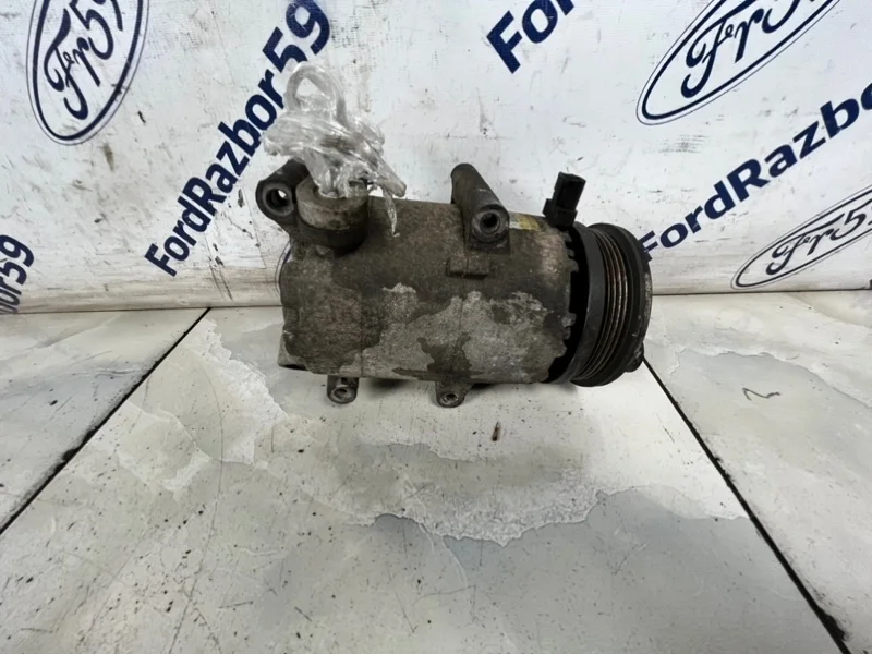 Компрессор кондиционера Ford Focus 2 2007 2014584 CB4 2.0 (AODA)