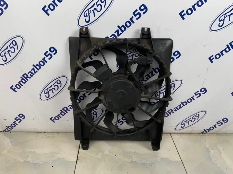 Диффузор с вентилятором Hyundai Santa Fe 2007 977302B200 CM, правый