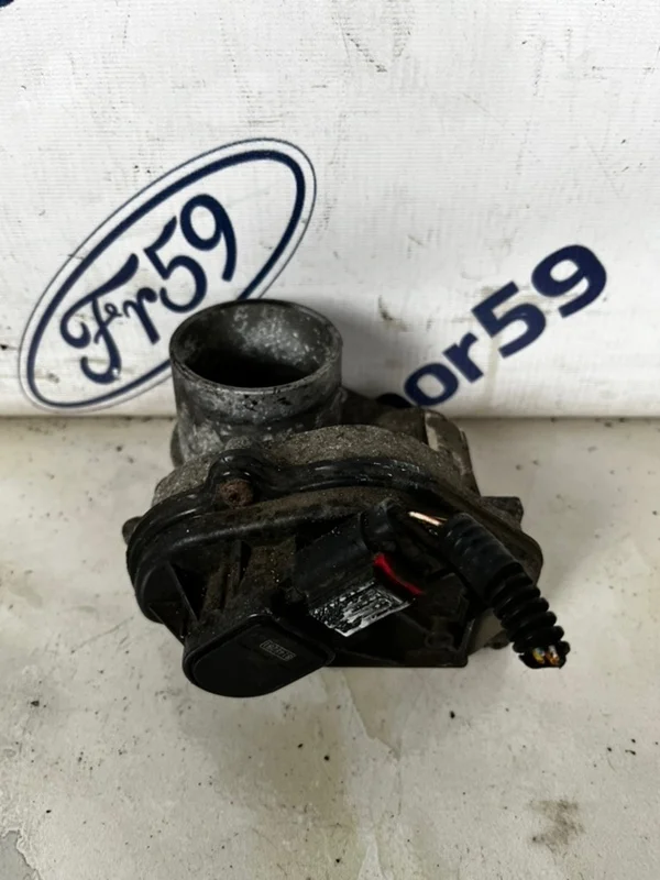 Дроссельная заслонка Ford Focus 2 2008 1505642 CB4 1.6 (SHDA)
