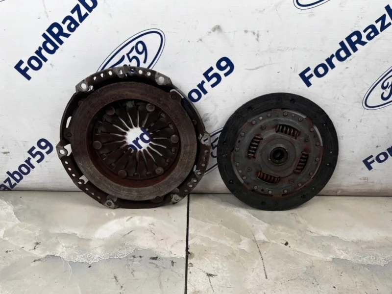 Сцепление (диск + корзина) Ford Focus 2 2006 1746881 CB4 1.6 (HWDA)