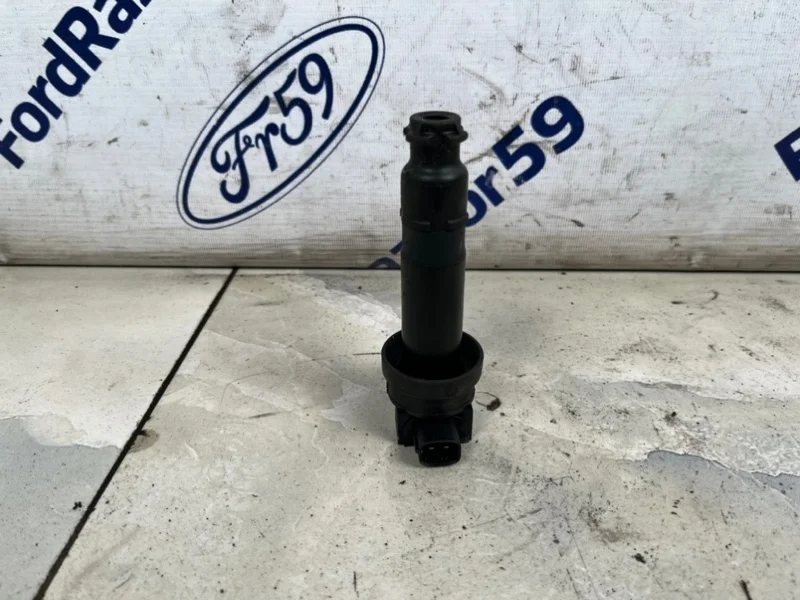 Катушка зажигания Kia Ceed 2009 273012B000 ED 1.6 (G4FC)