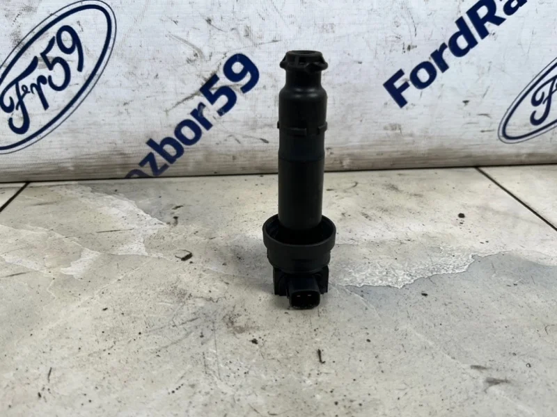 Катушка зажигания Kia Ceed 2009 273012B000 ED 1.6 (G4FC)