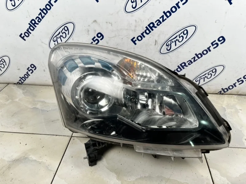Фара Renault Koleos 2009 26025JY45A HY0, передняя правая