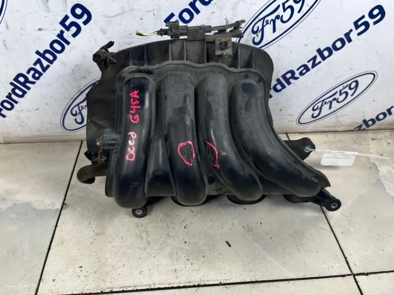 Коллектор впускной Kia Ceed 2009 283112B000 ED 1.4 (G4FA)