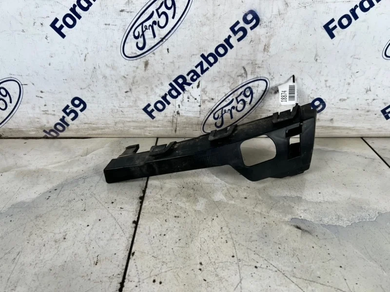 Кронштейн фары Ford Focus 2 2006 1335699 CB4, передний левый