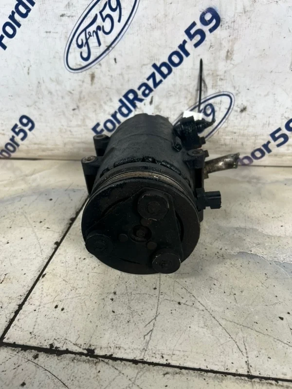 Компрессор кондиционера Ford Focus 2 2008 2014584 CB4 1.8 (QQDB)