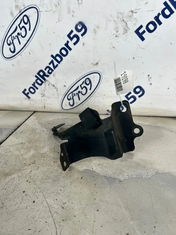 Кронштейн гидроусилителя Ford Focus 2 2006 1344960 CB4 1.6 (HXDA)