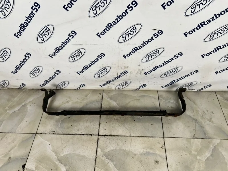 Планка под радиаторы Ford Focus 2 2008 1435962 CB4