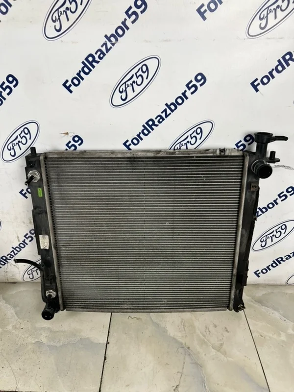 Радиатор ДВС Hyundai Santa Fe 2010 253102B970 CM