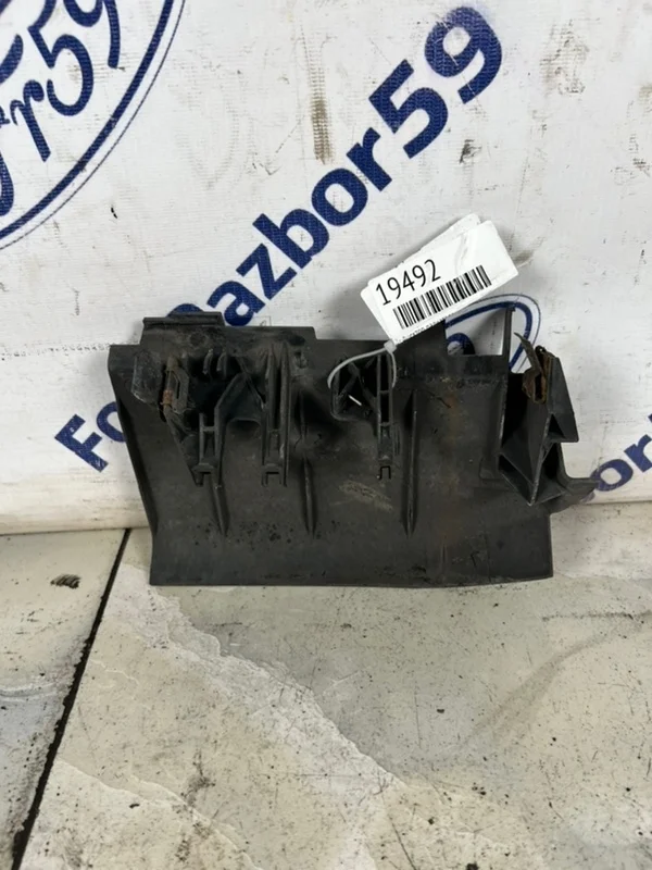 Дефлектор радиатора Ford Mondeo 4 2009 1505772 BD