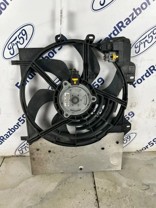 Вентилятор радиатора Citroen C3 Picasso 2010 1253Q0 SH