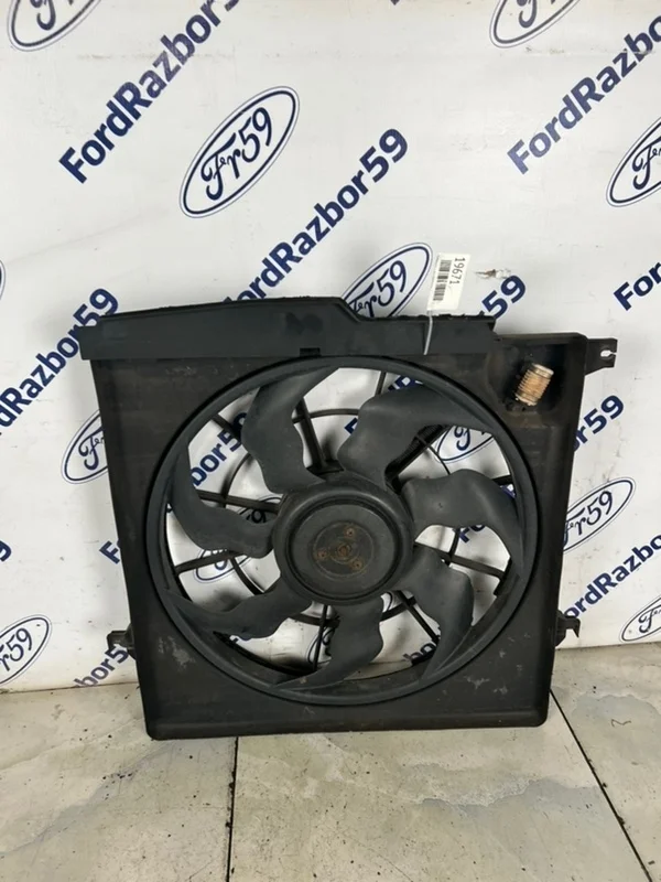 Диффузор с вентилятором Hyundai Santa Fe 2010-2012 253802B701 SM