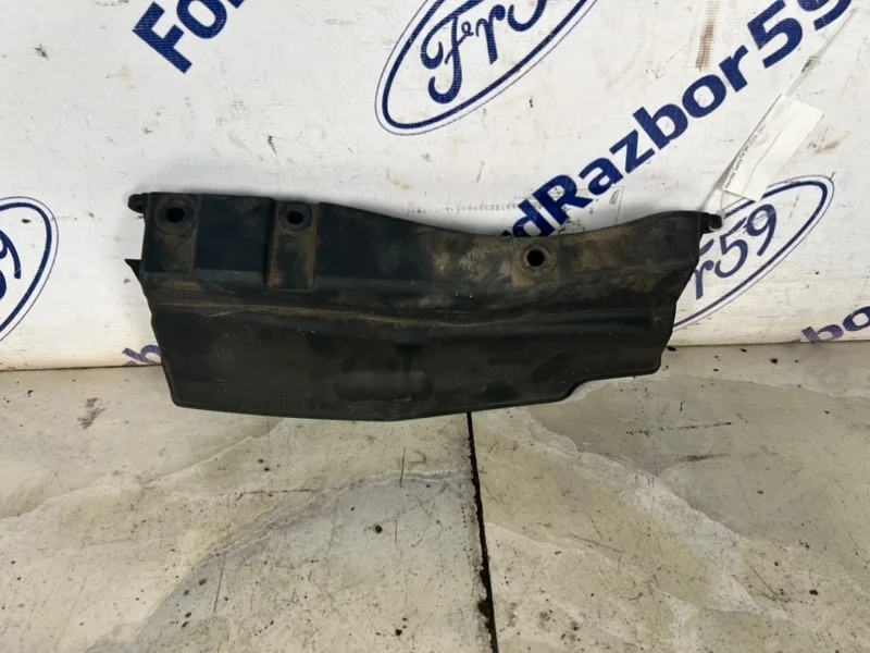 Воздухозаборник Hyundai Santa Fe 2010-2012 282132B600 SM, передний