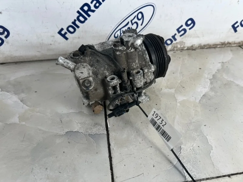 Компрессор кондиционера Suzuki Sx4 2008 9520062JA0 YA21S 1.6 (M16A)