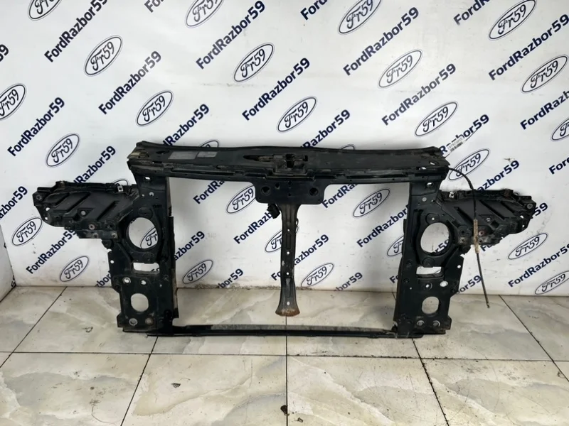 Панель передняя (телевизор) Volkswagen Touareg 2007 7L0805594R GP (7L7) 3.6 (BHK)