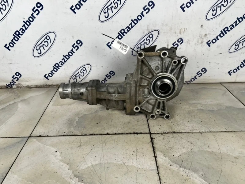 Раздатка Mitsubishi Outlander 2005 MN132254 CU5W 2.4 (4G69)