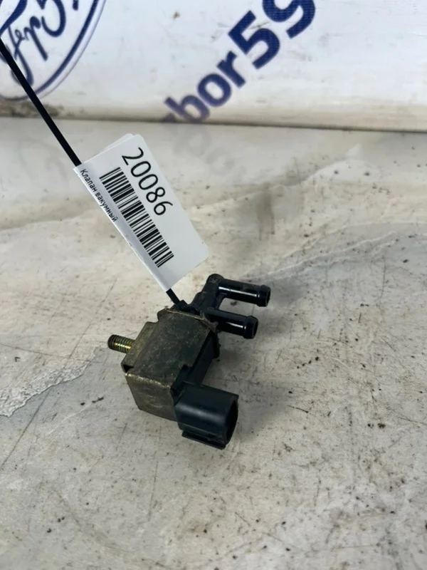 Клапан вакумный Mitsubishi Colt 2002-2012 MR507781 Z30 1.5 (4A91)