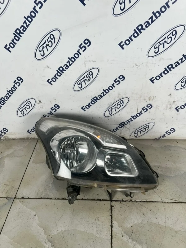 Фара Renault Koleos 2010 26025JY40A HY0, передняя правая