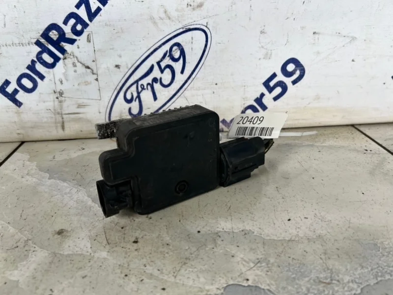 Блок управления вентилятором Ford Mondeo 4 2009 940002904 BD