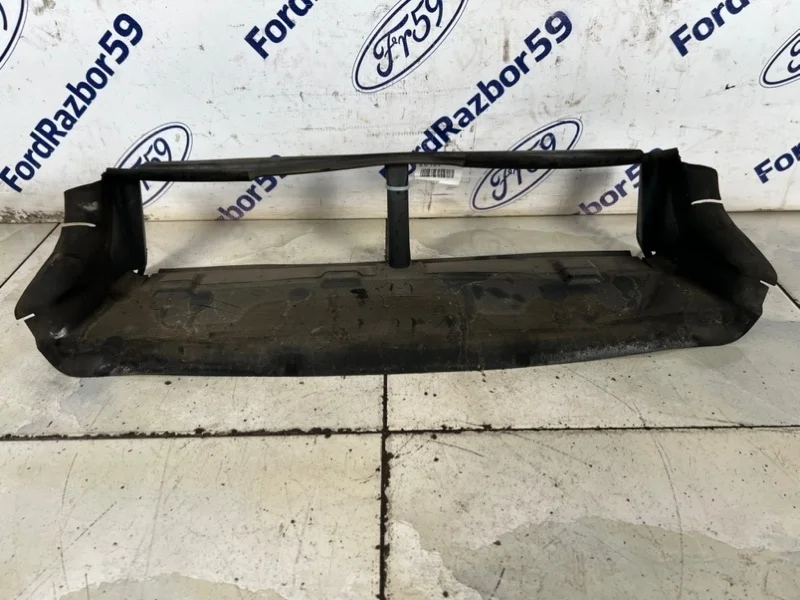 Воздуховод радиатора Ford Focus 3 2011 1714867 CB8