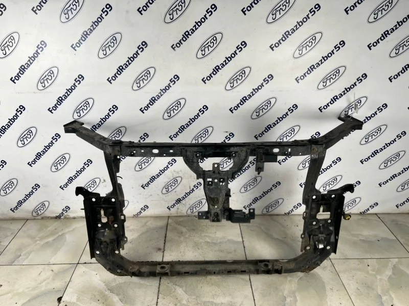 Панель передняя (телевизор) Nissan X-Trail 2011 62511JG00A T31