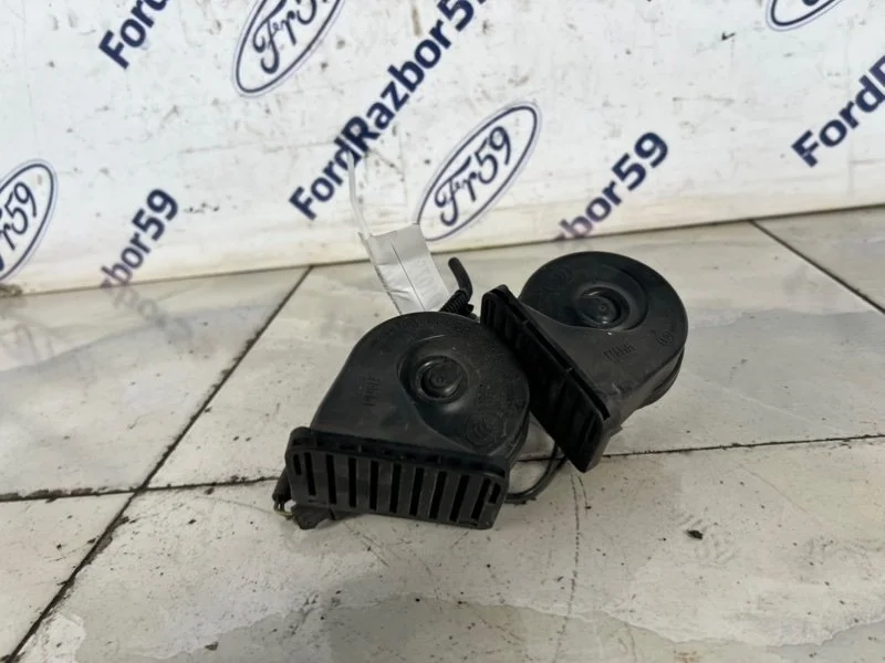 Сигнал звуковой Ford Focus 3 2013 1806687 CB8 1.6 (T1DA)