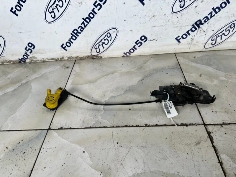 Замок капота Ford Focus 3 2012 5236243 CB8 1.0 (M1DA)