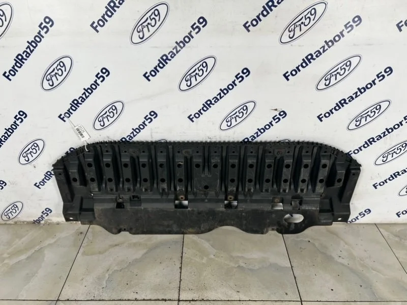 Пыльник бампера Toyota Avensis 2009 5261805010 T270 2.2 (2ADFTV), передний